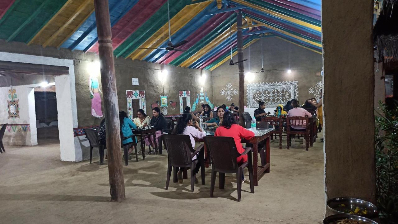 Kutir Craft Village Resort Bherandiāla Eksteriør bilde