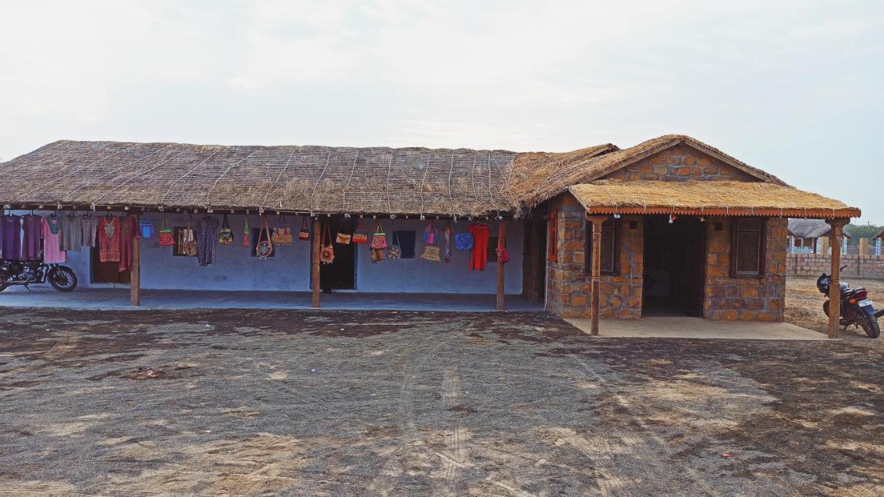 Kutir Craft Village Resort Bherandiāla Eksteriør bilde