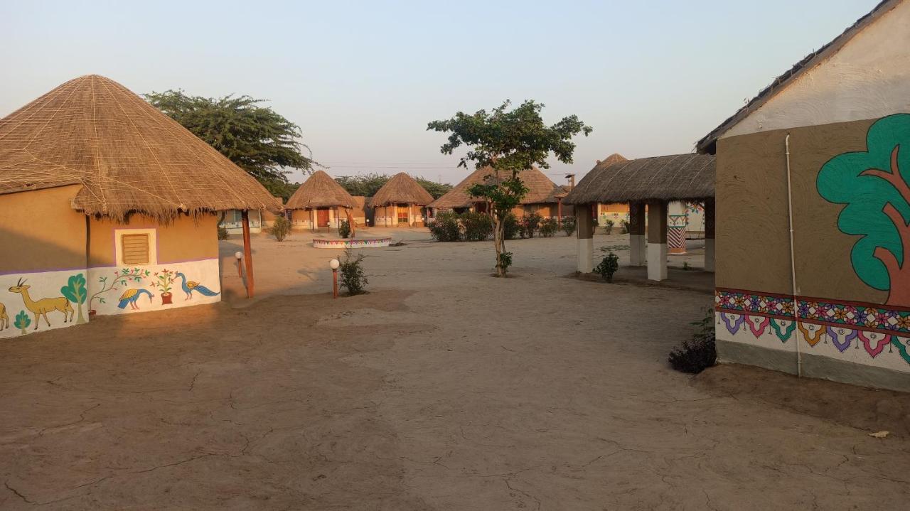 Kutir Craft Village Resort Bherandiāla Eksteriør bilde