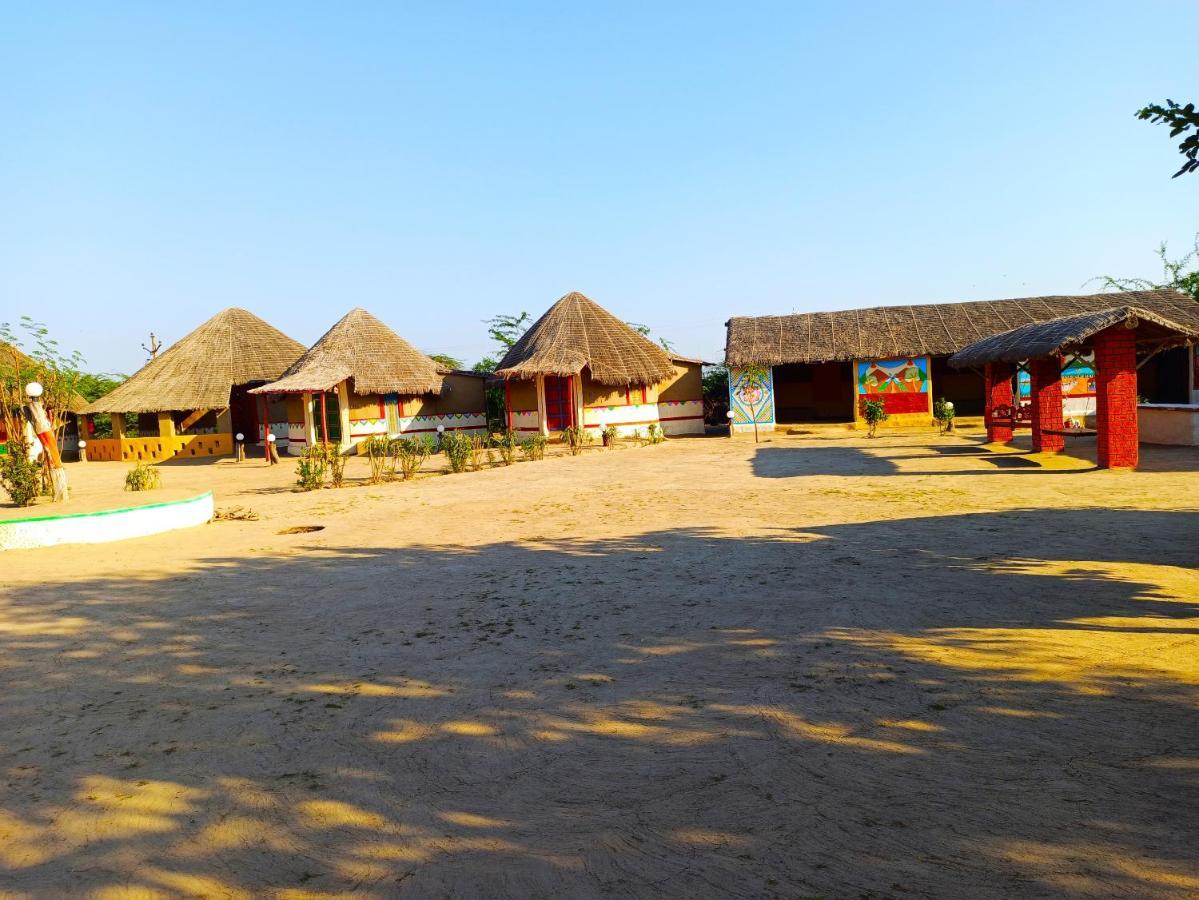 Kutir Craft Village Resort Bherandiāla Eksteriør bilde