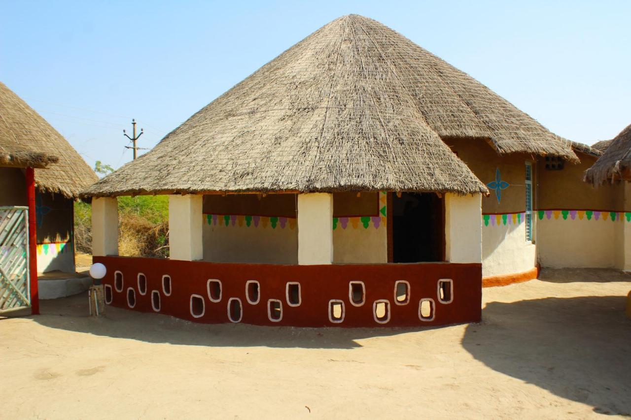Kutir Craft Village Resort Bherandiāla Eksteriør bilde