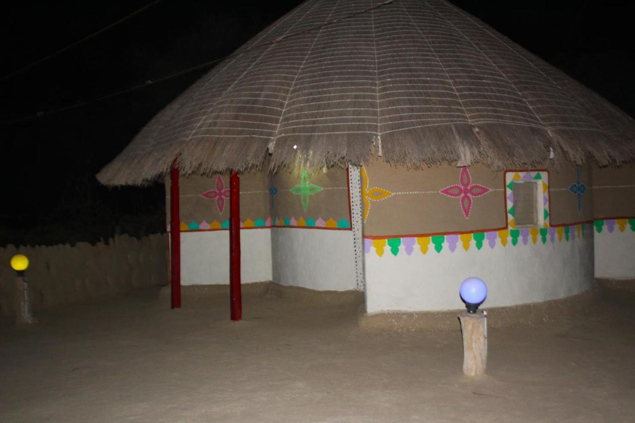 Kutir Craft Village Resort Bherandiāla Eksteriør bilde