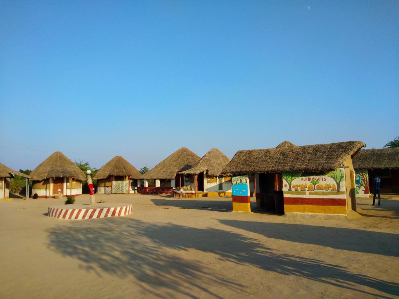 Kutir Craft Village Resort Bherandiāla Eksteriør bilde